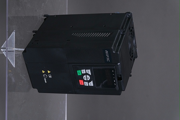海菲克HI320变频器